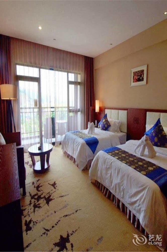 Liuzhou Sanjiangxian Dongxiangguo Hotel Exterior photo