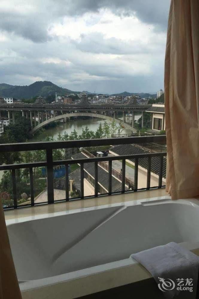 Liuzhou Sanjiangxian Dongxiangguo Hotel Exterior photo