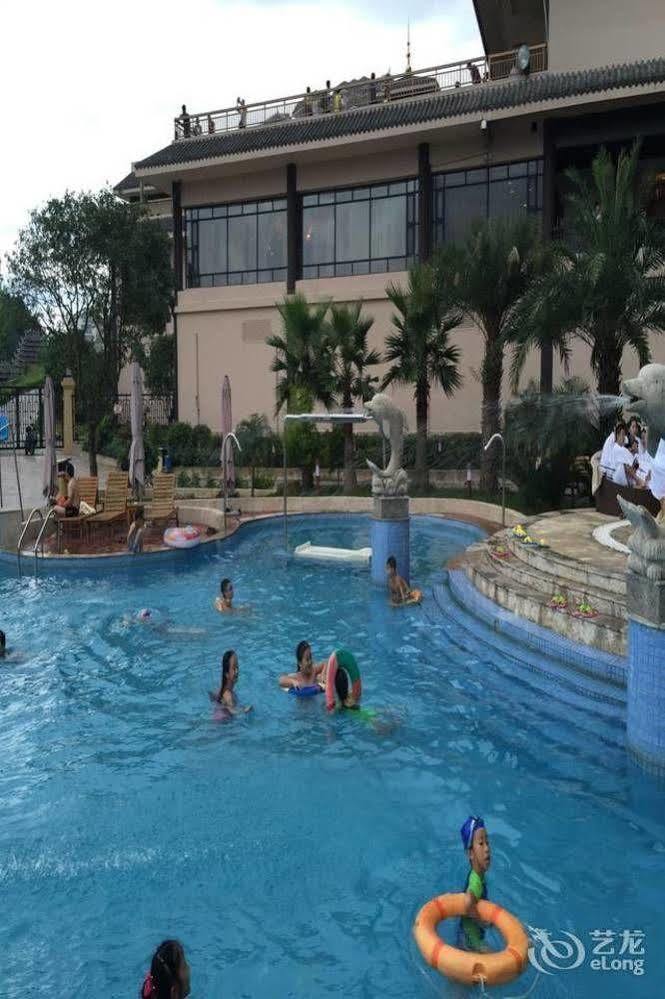 Liuzhou Sanjiangxian Dongxiangguo Hotel Exterior photo