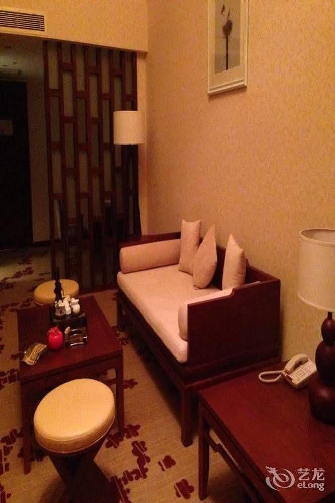 Liuzhou Sanjiangxian Dongxiangguo Hotel Exterior photo